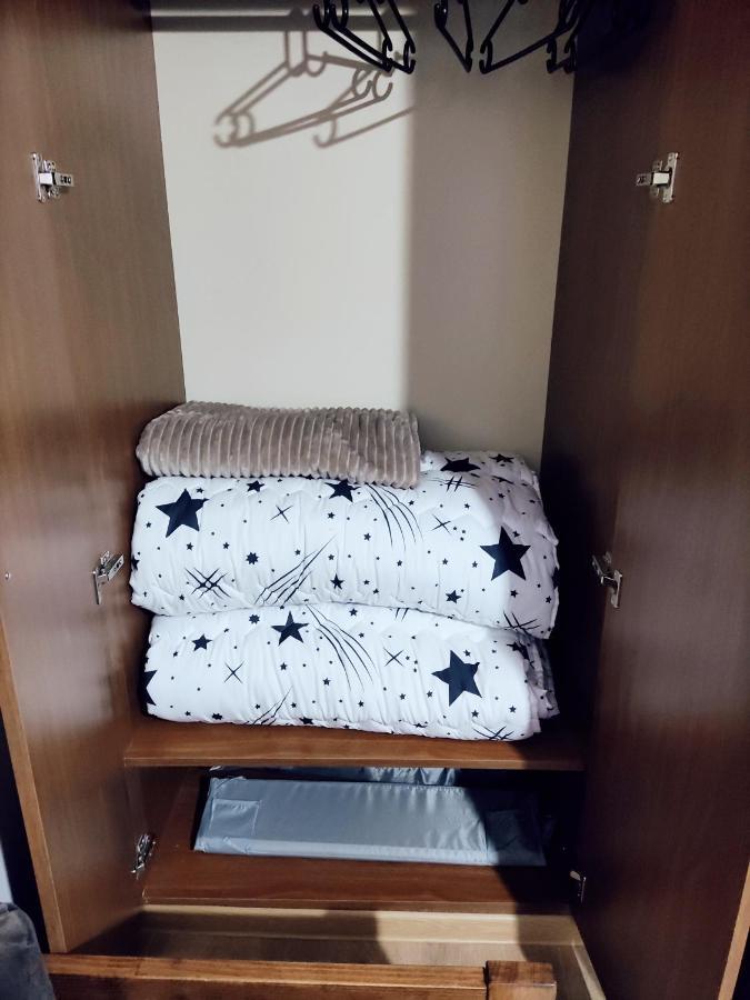 Renovated 1 Bedroom With King Size Bed In Kentron Ereván Exterior foto