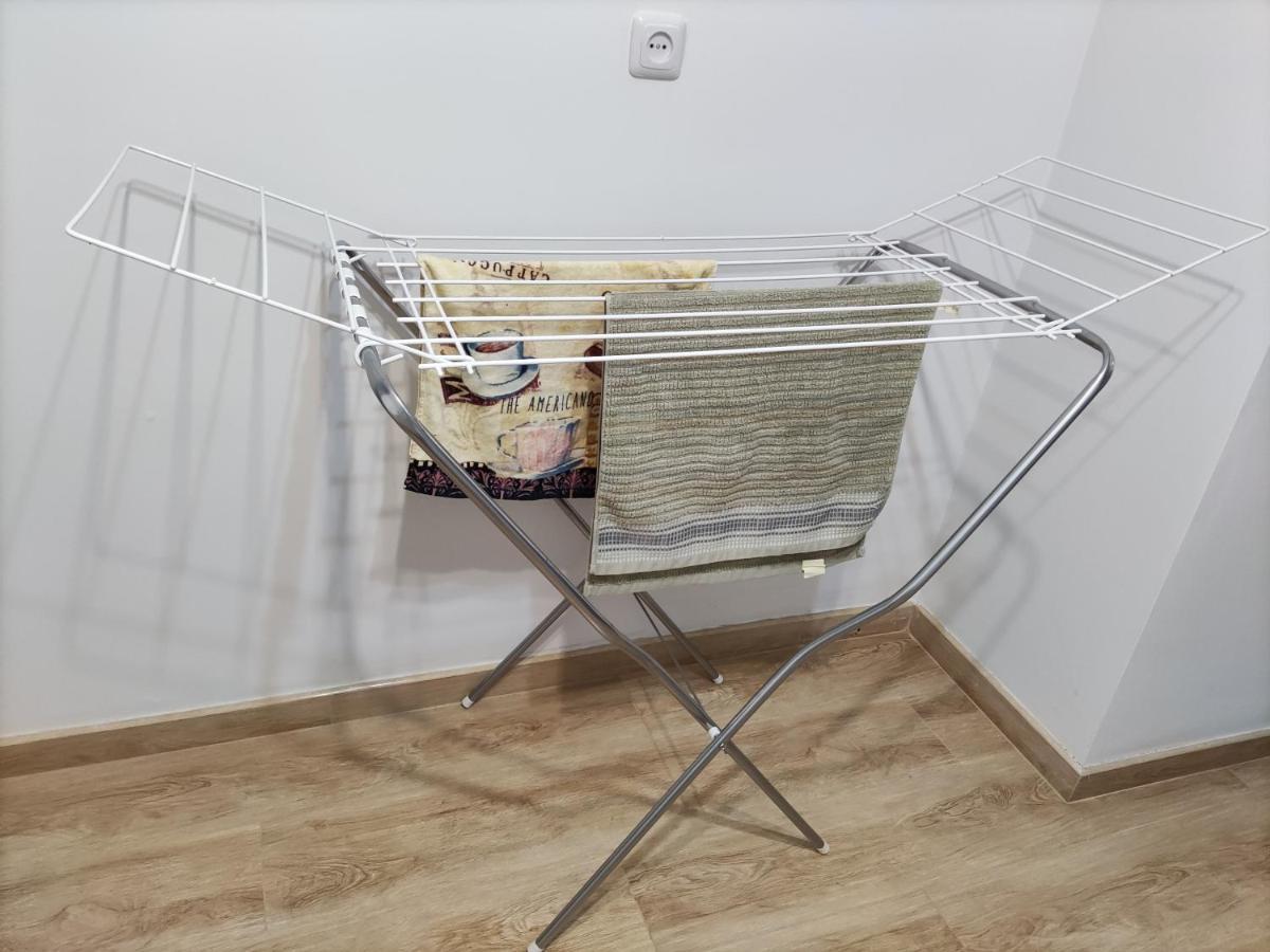 Renovated 1 Bedroom With King Size Bed In Kentron Ereván Exterior foto